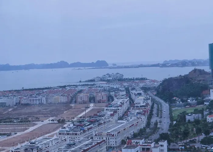 Ocean Luxury By The Ha Long